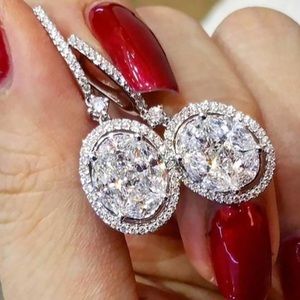 💎NWT Sparkly Oval Sim Diamond Dangle Drop Earrings in White GP Sterling Silver 💎